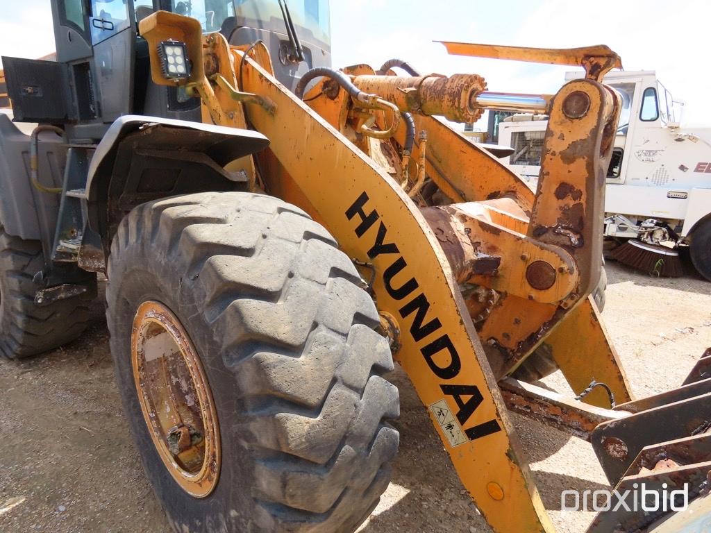 2013 Hyundai HL757-9 Rubber-tired Loader, s/n T000488 (Salvage): Encl. Cab,