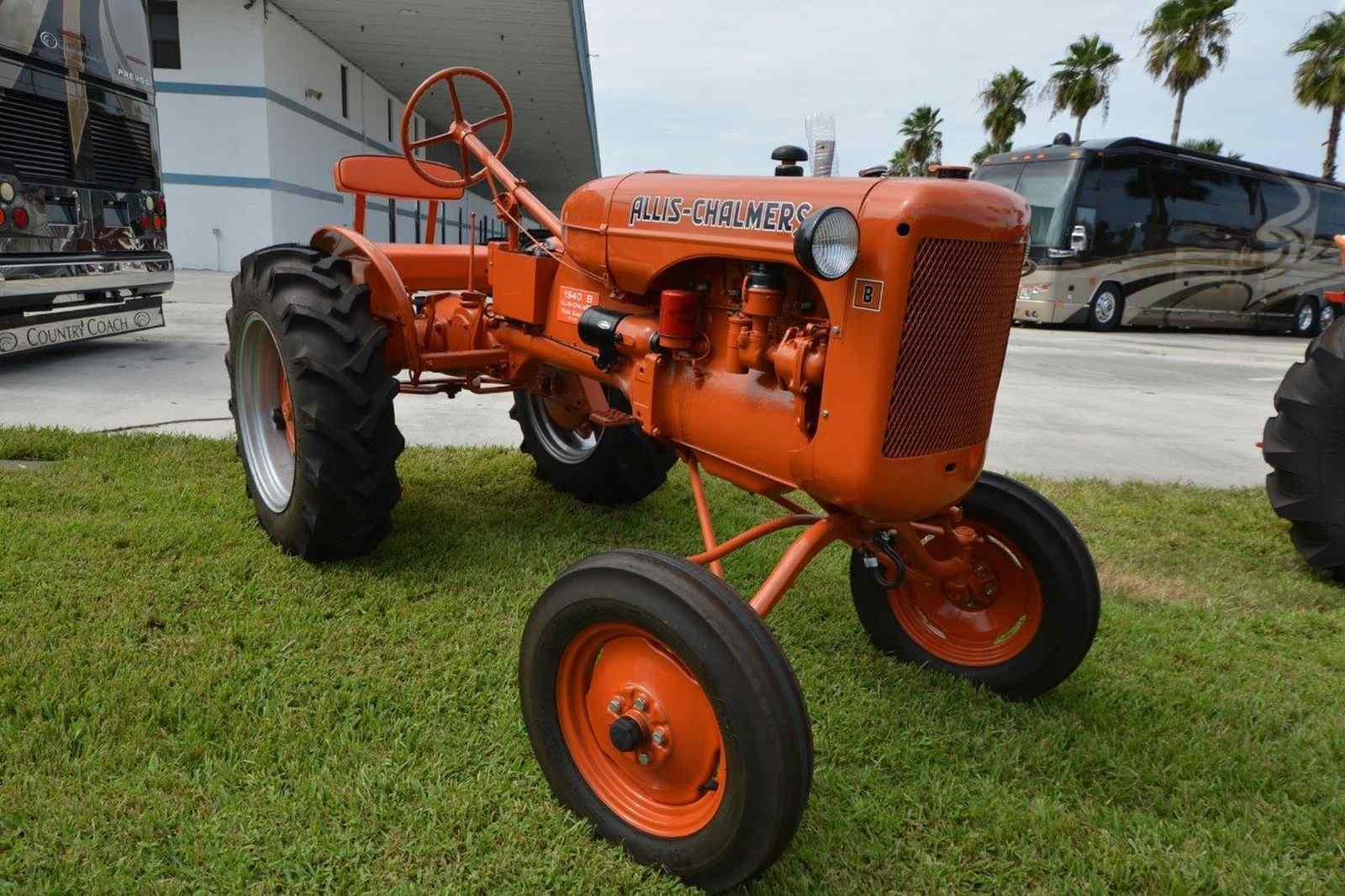 Allis Chalmers "B" Tractor, s/n B49142: Wide Front, Gas, 1940 Year Model