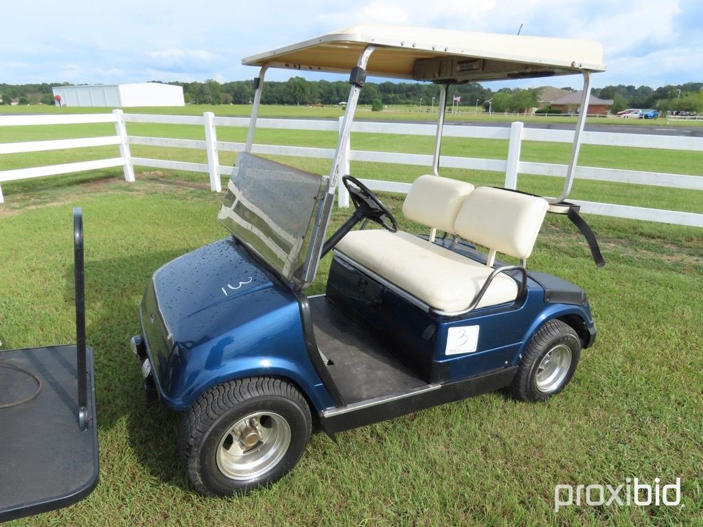 Yamaha Gas Golf Cart, s/n JF2-400165 (No Title): AM/FM Radio, Windshield