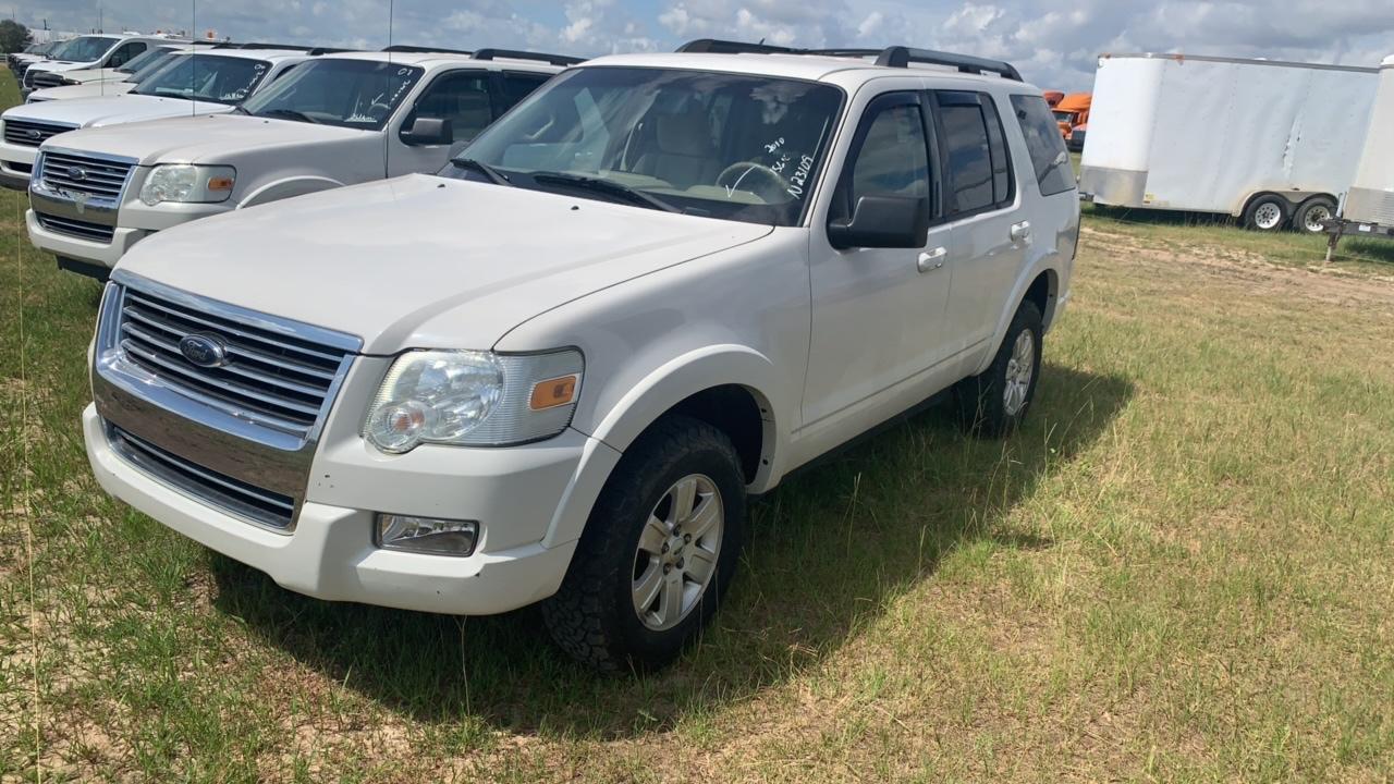 2010 FORD EXPLORER XLT 4X4 WHITE MILES 156,667 VIN 1FMEU73EX9UA32675