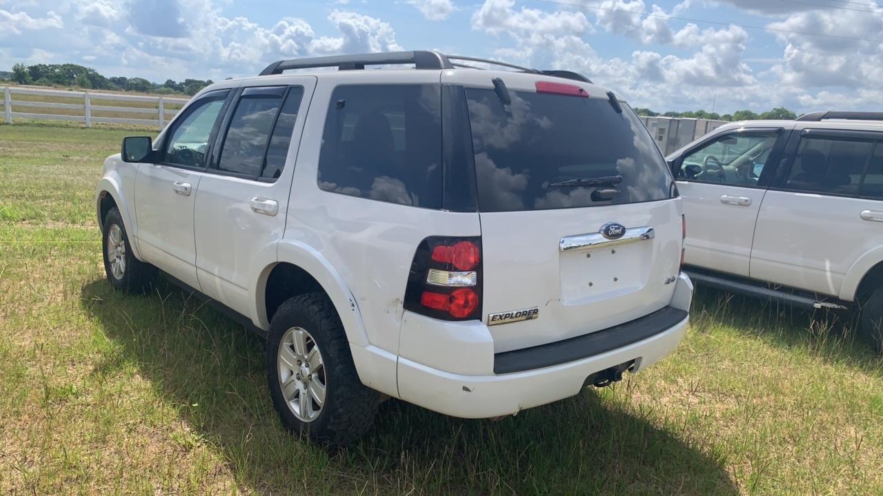 2010 FORD EXPLORER XLT 4X4 WHITE MILES 156,667 VIN 1FMEU73EX9UA32675