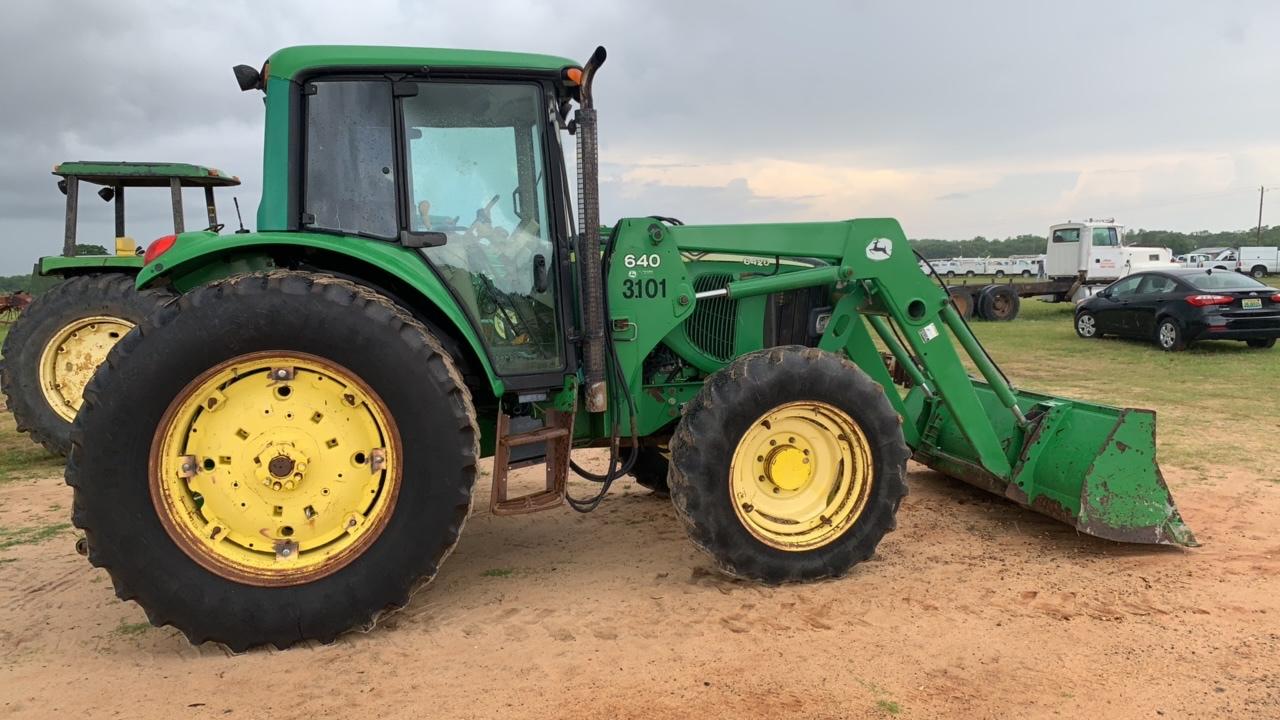 2004 JOHN DEERE 6420 TRACTOR WITH CAB, 640 FRONT END LOADER W/ BUCKET, POWE