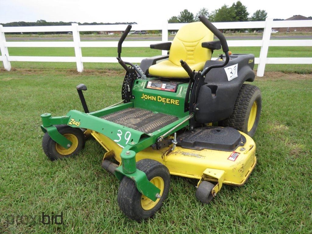 John Deere Z445 EZ Trak Zero-turn Mower, s/n M0Z445R081228: Kawasaki Eng.,