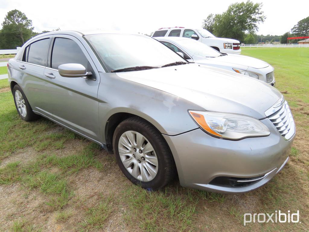 2013 Chrysler 200 Sedan, s/n 1CECCBAB5DN646678: Auto, 4-door, Odometer Show