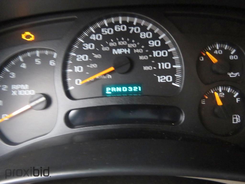 2004 Chevy Tahoe, s/n 1GNEC13ZX4R249587: 4-door, Cluster Replaced - Unknown