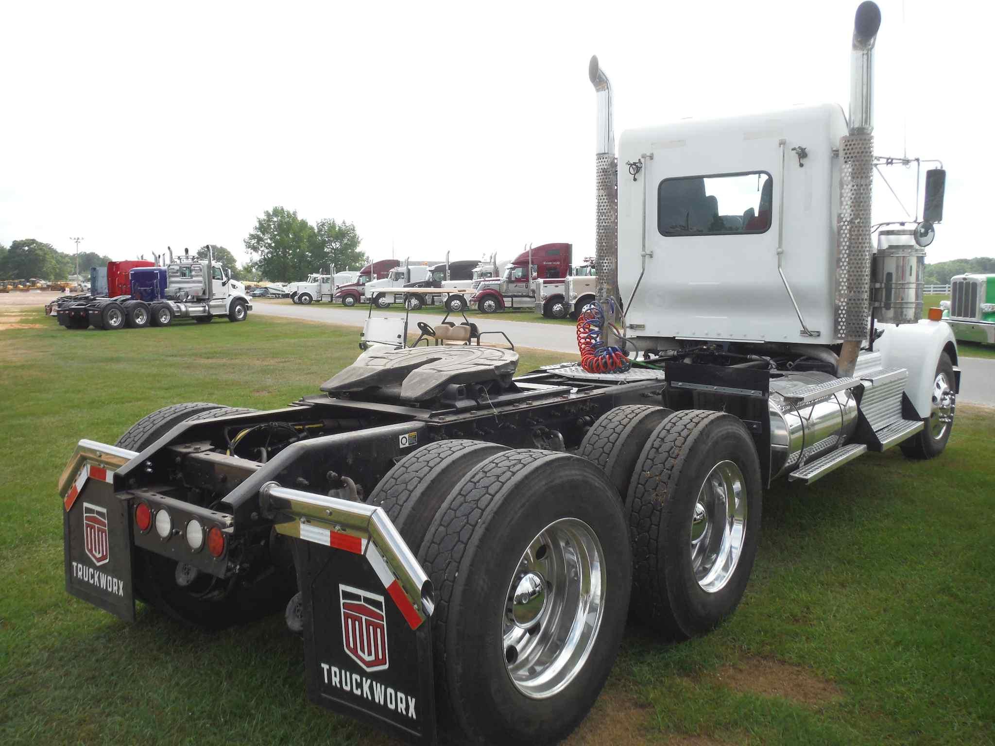 2016 Kenworth W900 Truck Tractor, s/n 1XKWD40XXGJ128399 (Title Delay): Ext