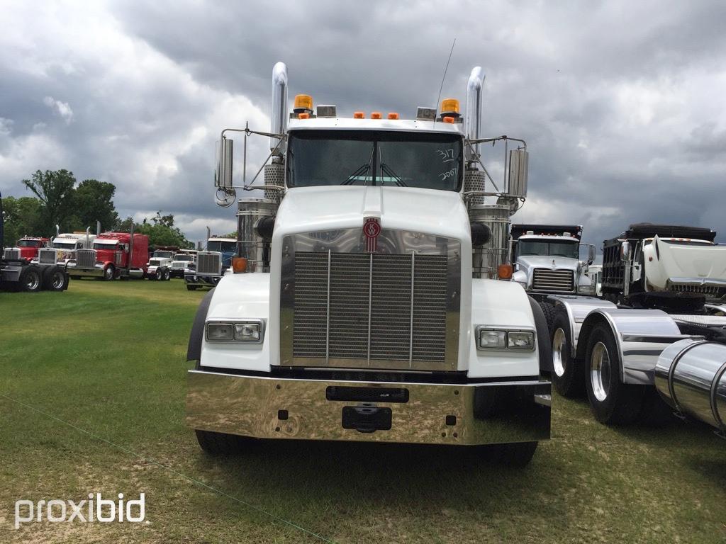 2007 Kenworth T800 Truck Tractor, s/n 1NKDLB9X87R933539: Tri-axle, Day Cab,