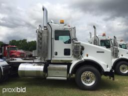 2007 Kenworth T800 Truck Tractor, s/n 1NKDLB9X87R933539: Tri-axle, Day Cab,