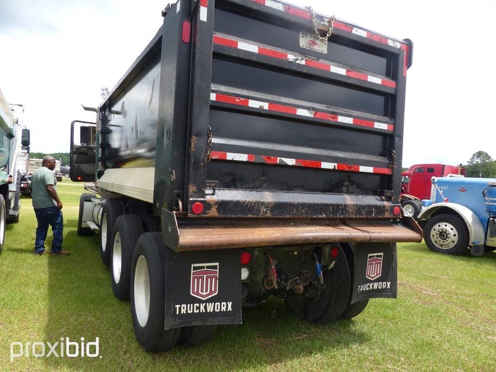 2019 Kenworth T800 Tri-axle Dump Truck, s/n 1NKDL40XXKJ217211 (Salvage Titl