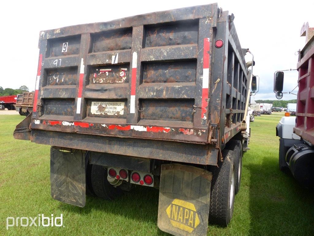 2001 Mack CH613 Tandem-axle Dump Truck, s/n 1M1AA18Y91W132951: 10-sp., Odom