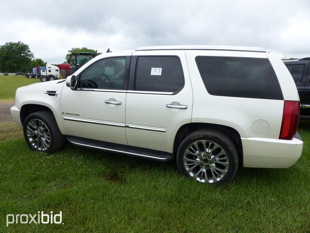 2007 Cadillac Escalade, s/n 1GYEC638X7R366033: 4-door, Auto, Odometer shows