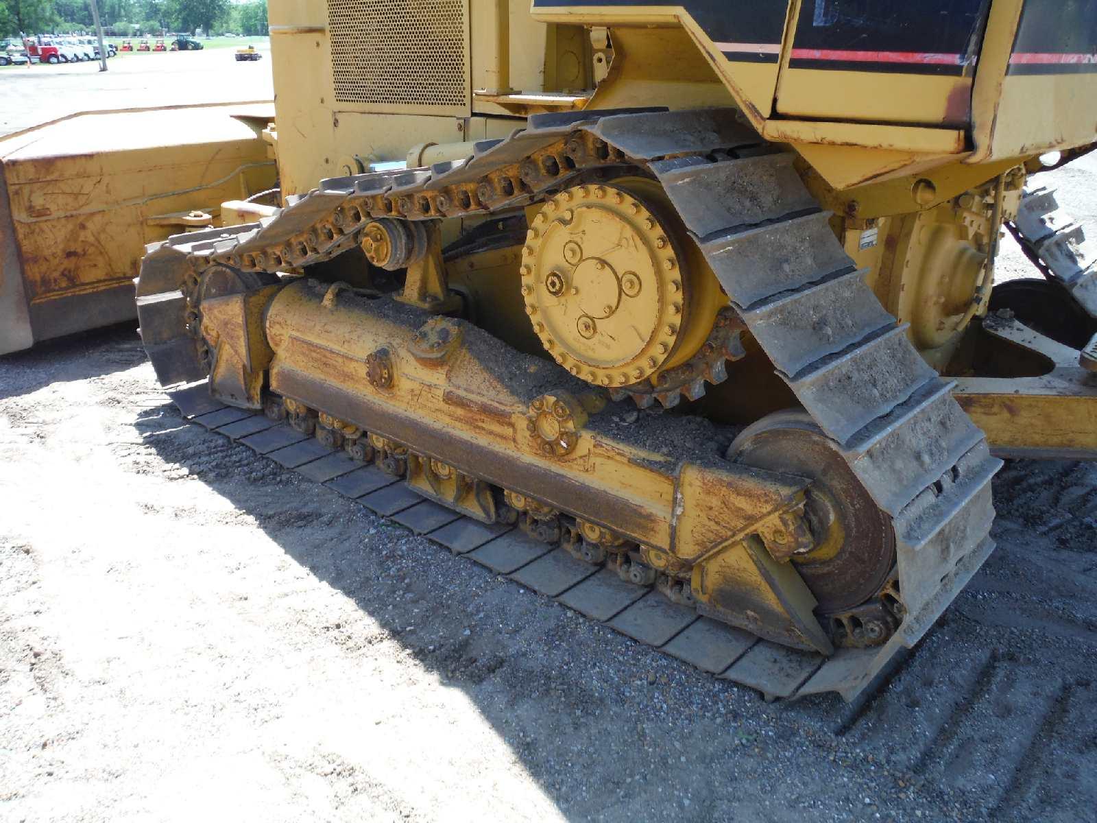 1998 Cat D5M XL Dozer, s/n 5ES00644: Canopy, Sweeps, 6-way Blade, Meter Sho