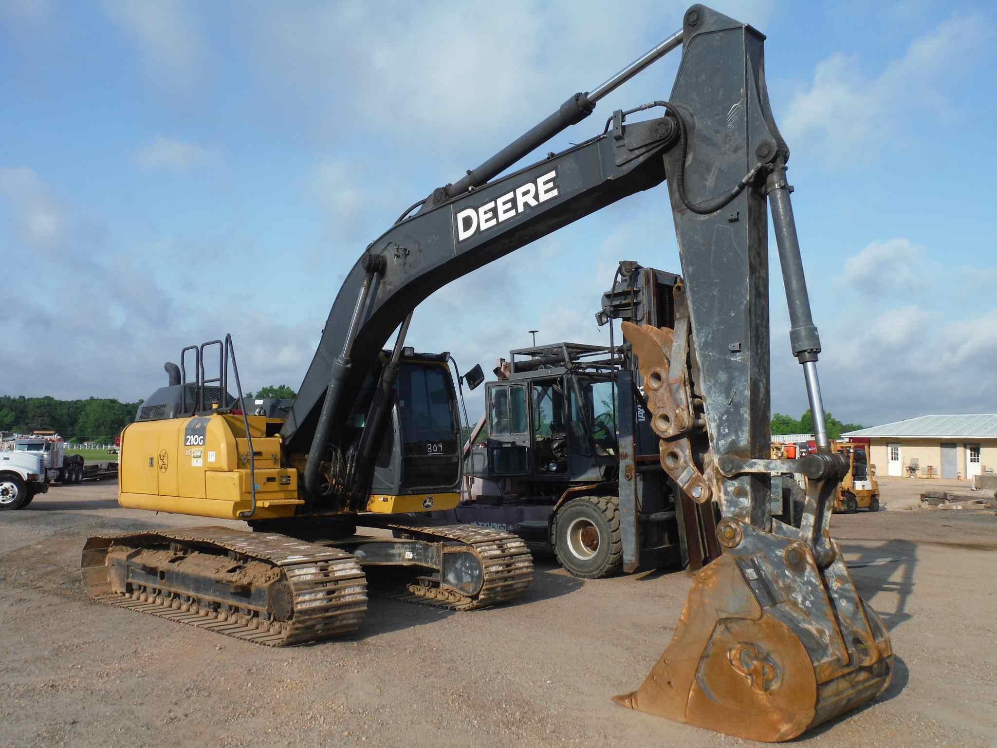 2019 John Deere 210G Excavator, s/n 525021: C/A, Manual Thumb, Meter Shows