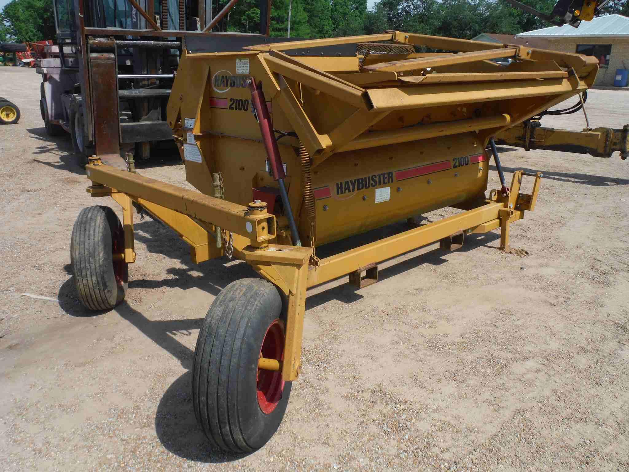 Duratech Haybuster 2100 Round Hay Bale Processor, s/n 20DJ57500