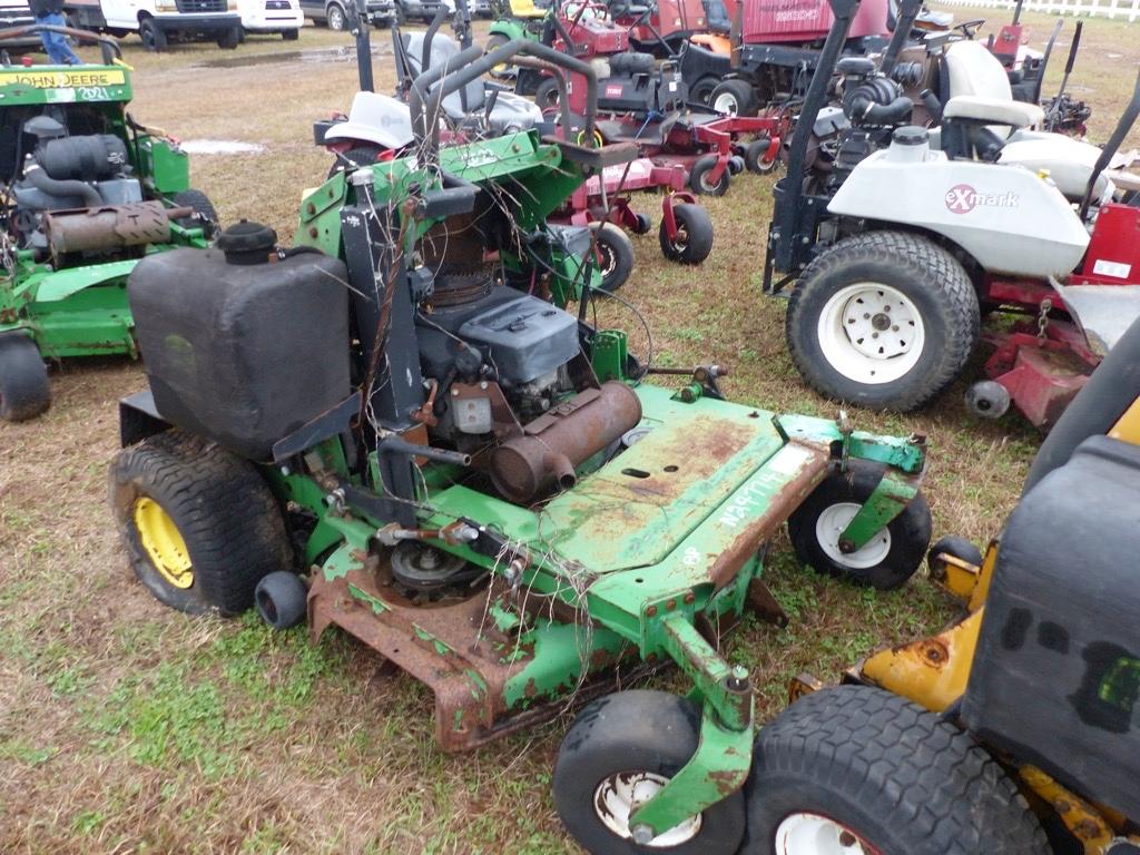 John Deere 647 Stand Up Mower, s/n GD0647X010404: 48in. Cut, Commercial