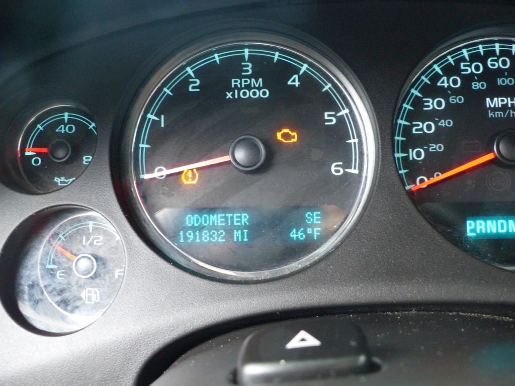 2011 Chevy Suburban LT, s/n 1GNSCJE01BR246706: Odometer Shows 191K mi.
