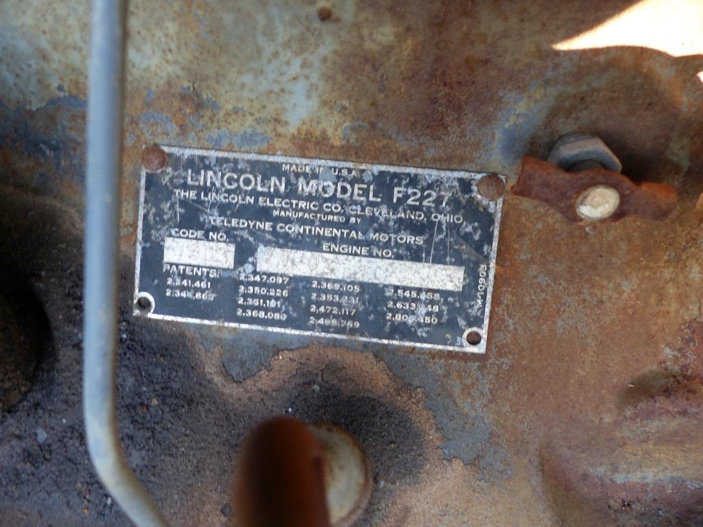 Lincoln SAE300 Arc Welder: As Is