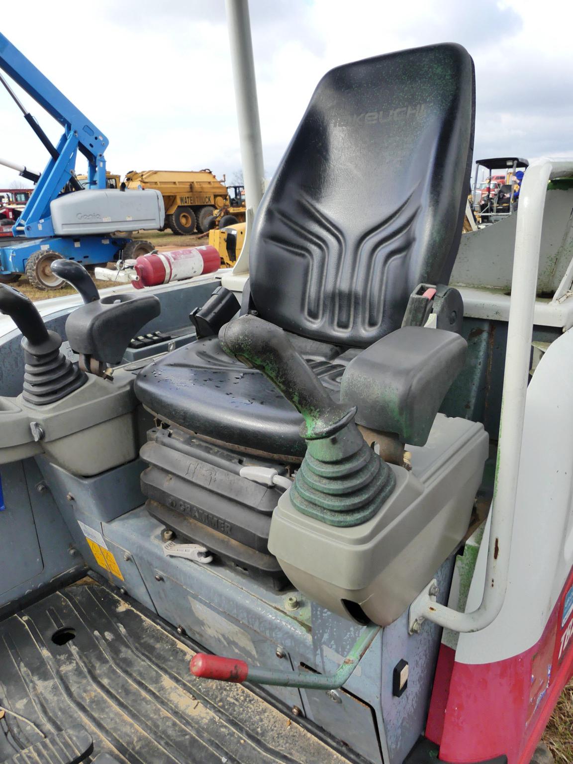 2015 Takeuchi TB230 Mini Excavator, s/n 130000568: Hyd. Thumb, Meter Shows