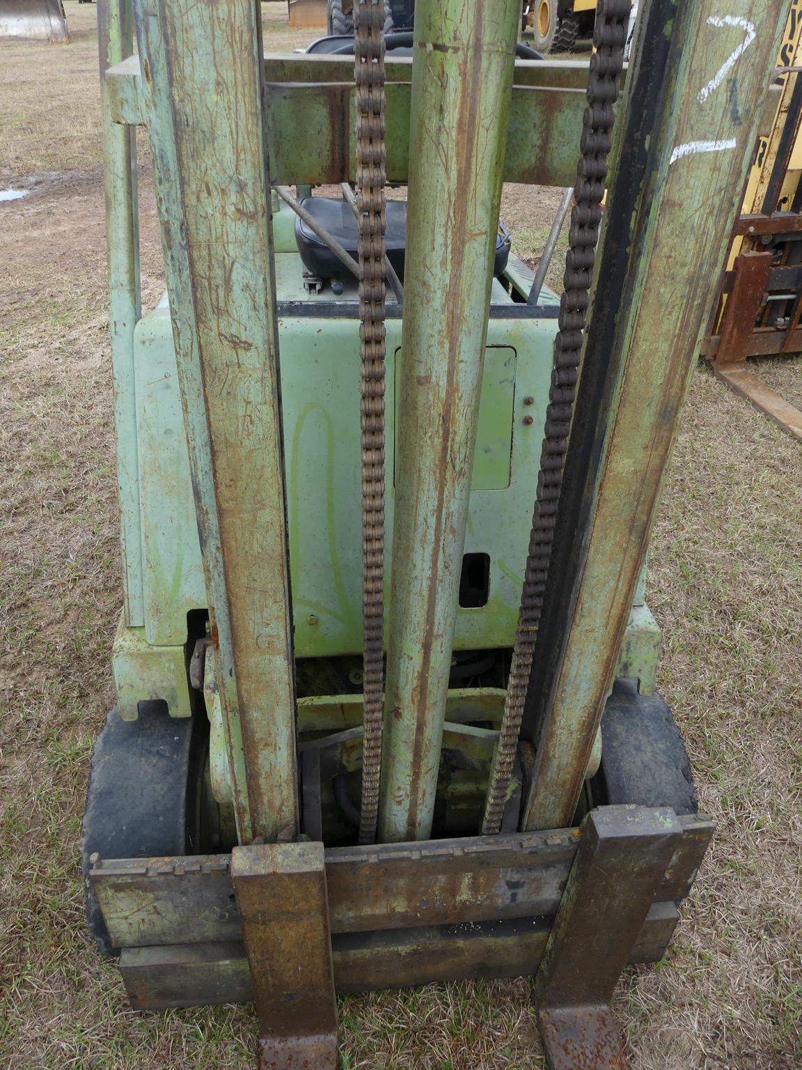 Clark C500 Forklift, s/n 3555354381 (Salvage)