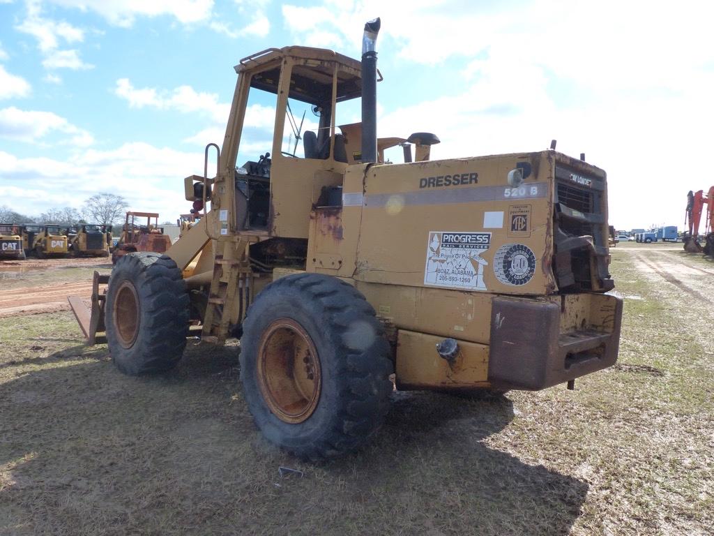 1989 Dresser 520B Rubber-tired Loader, s/n C007463: Canopy, Forks, 17.5-25