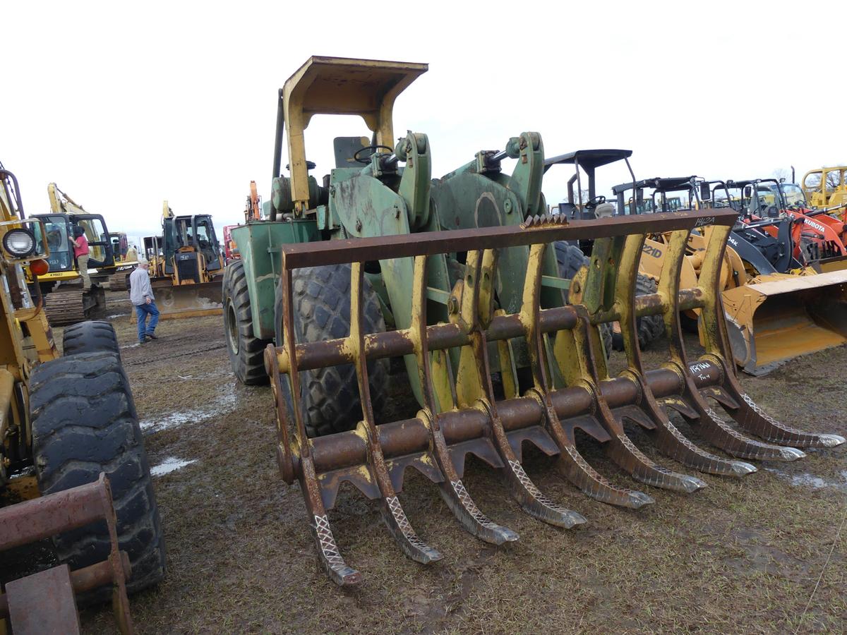 Michigan Trex Loader w/ Root Rake