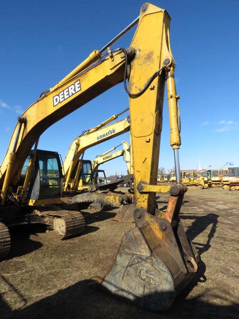 John Deere 200LC Excavator, s/n FF200CX506945