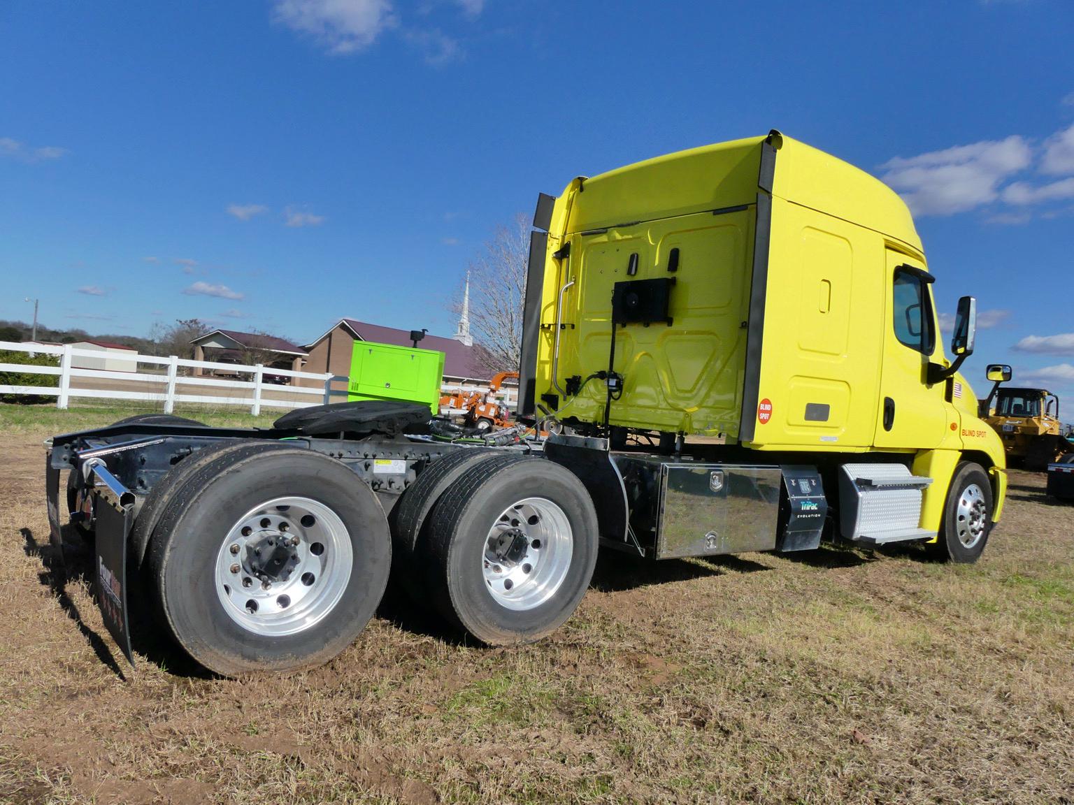 2018 Freightliner Cascadia 125 Truck Tractor, s/n 3AKJGLDV2JSJW2295: Sleepe