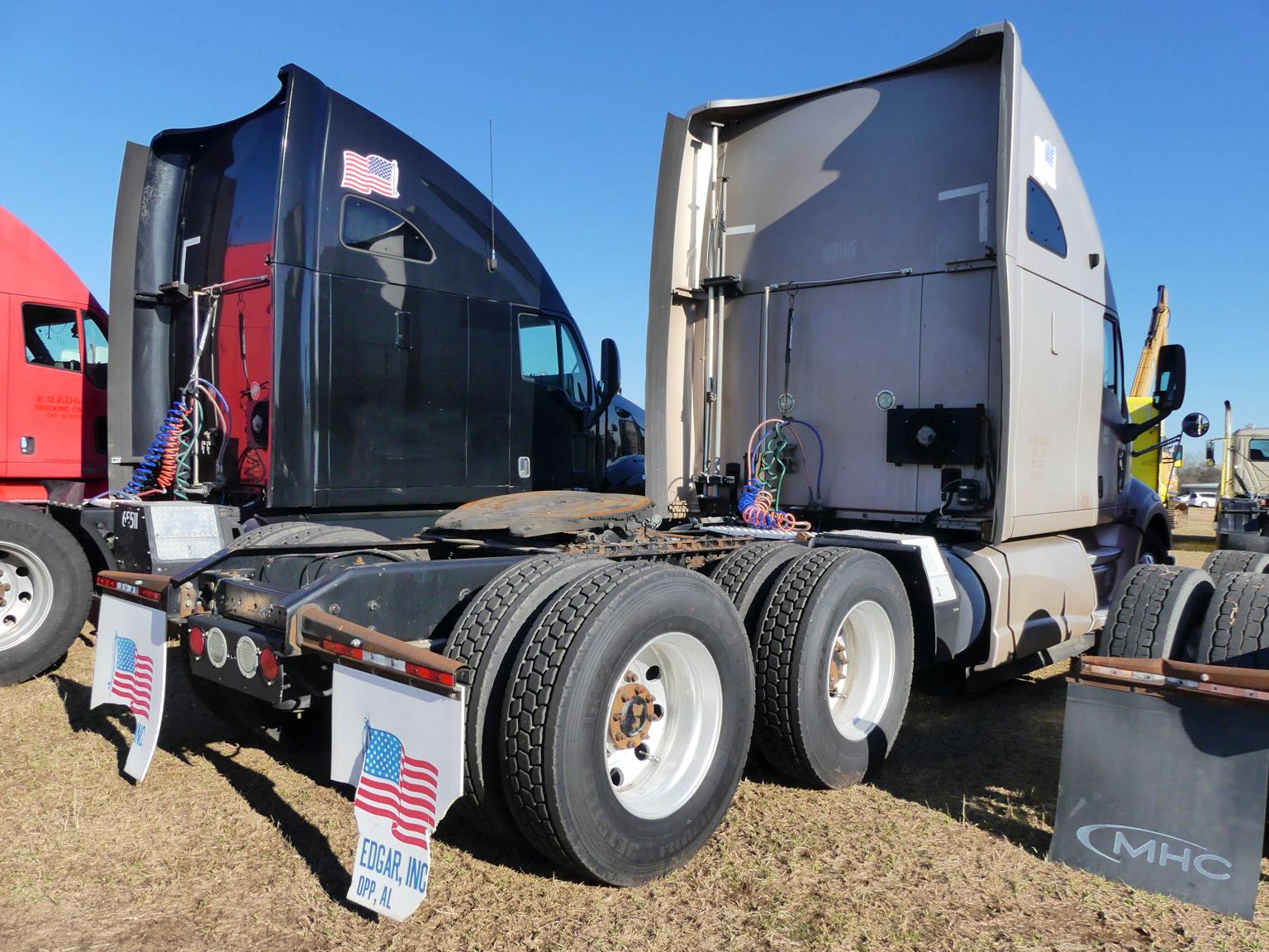 2012 Kenworth T700 Truck Tractor, s/n 1XKFDP9X7CJ296595: T/A, Sleeper, Pacc