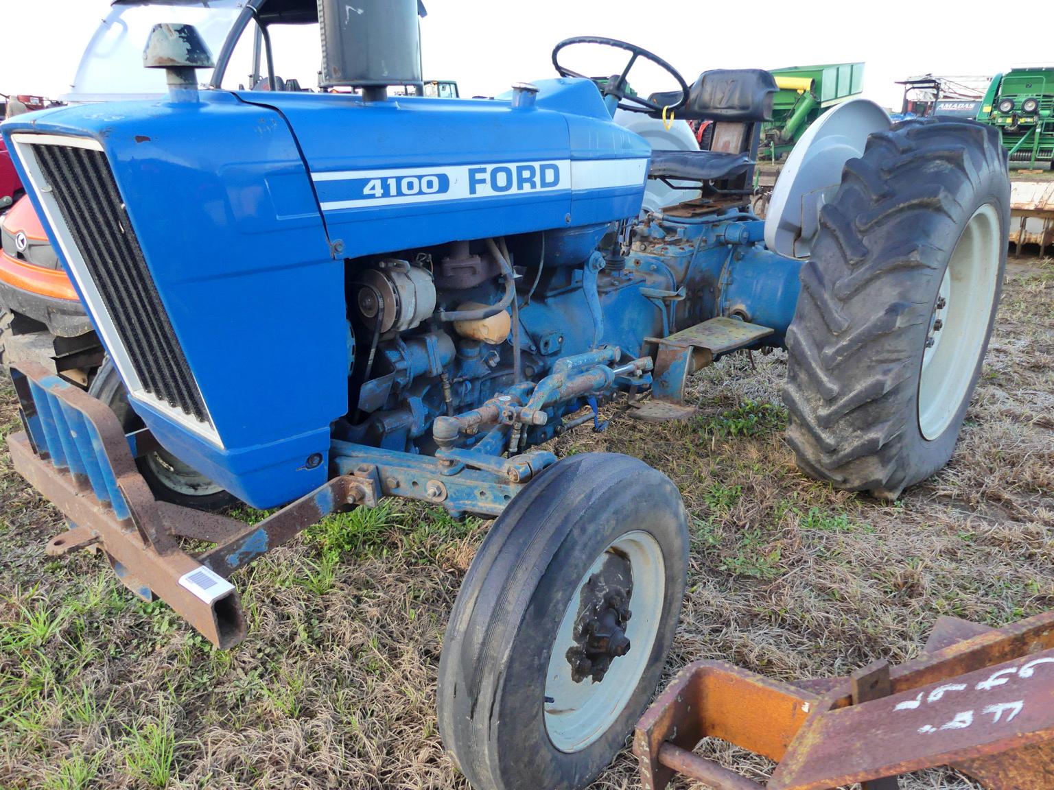 Ford 4100 Tractor: Meter Shows 7005 hrs