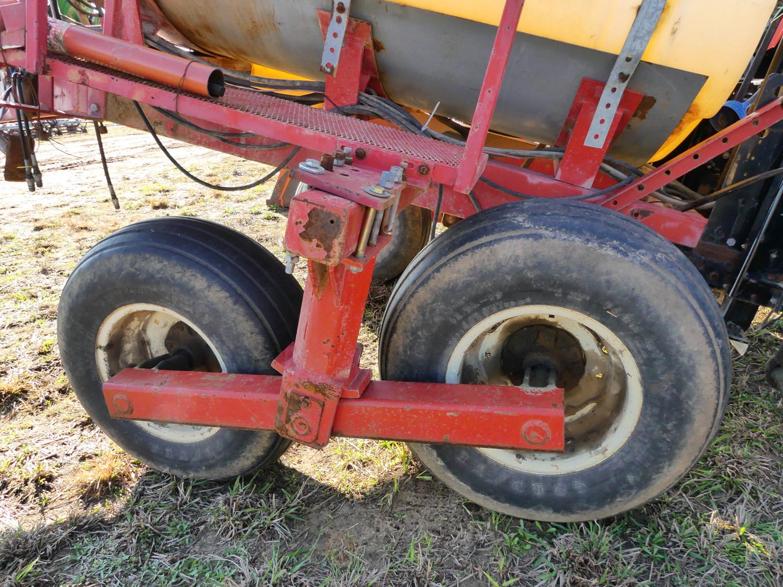 Demco 500-gal Sprayer Rig