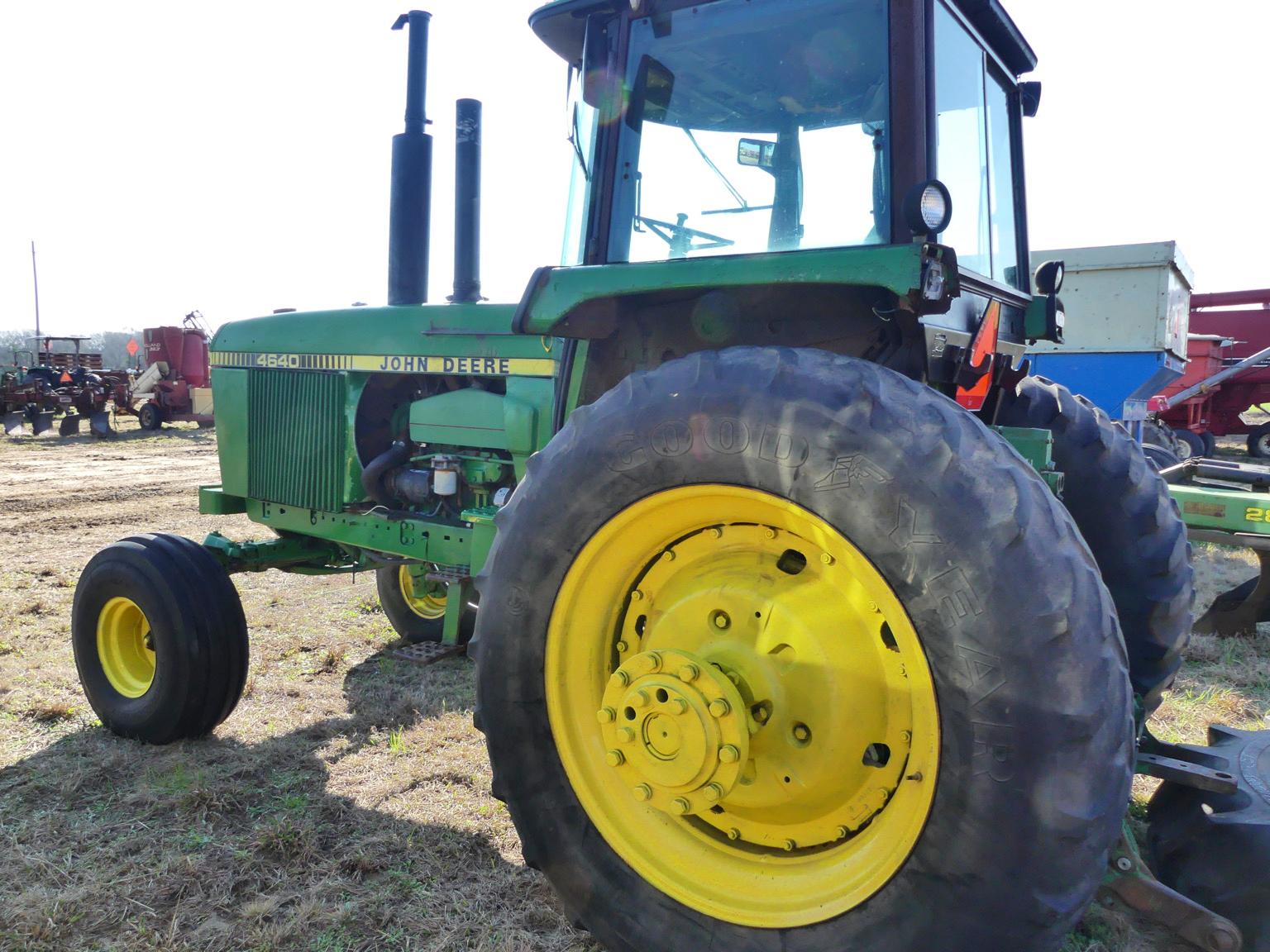 John Deere 4640 Tractor, s/n 005420R: 2wd, w/ Duals, Meter Shows 9224 hrs