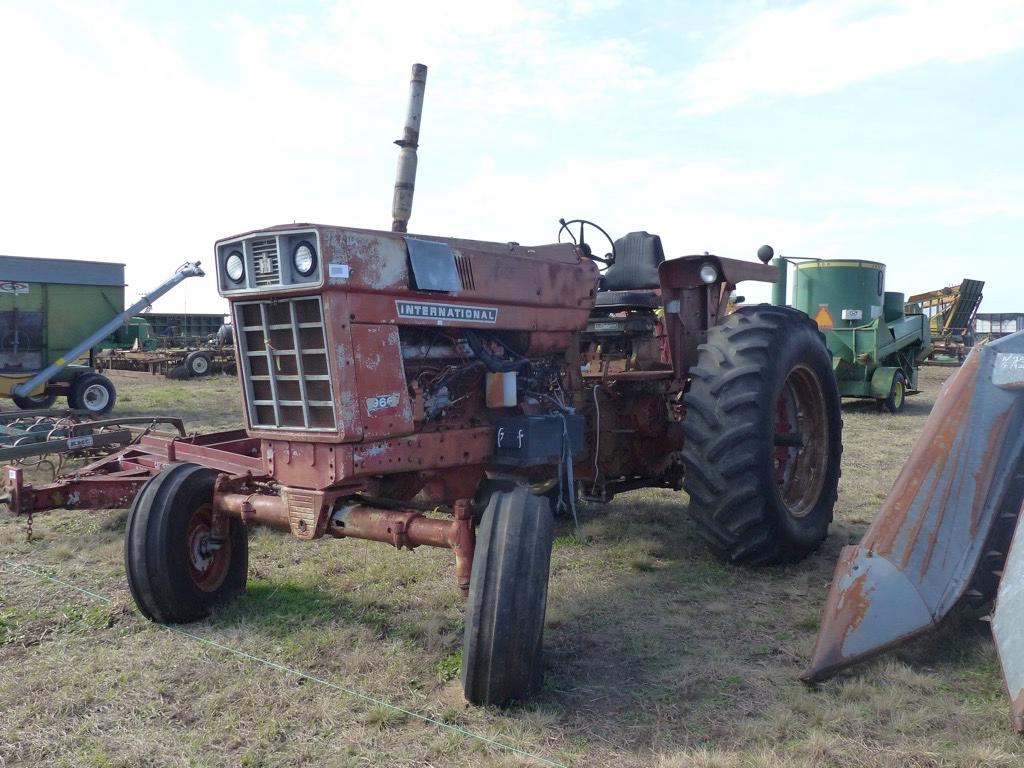 International 966 Tractor (Salvage)