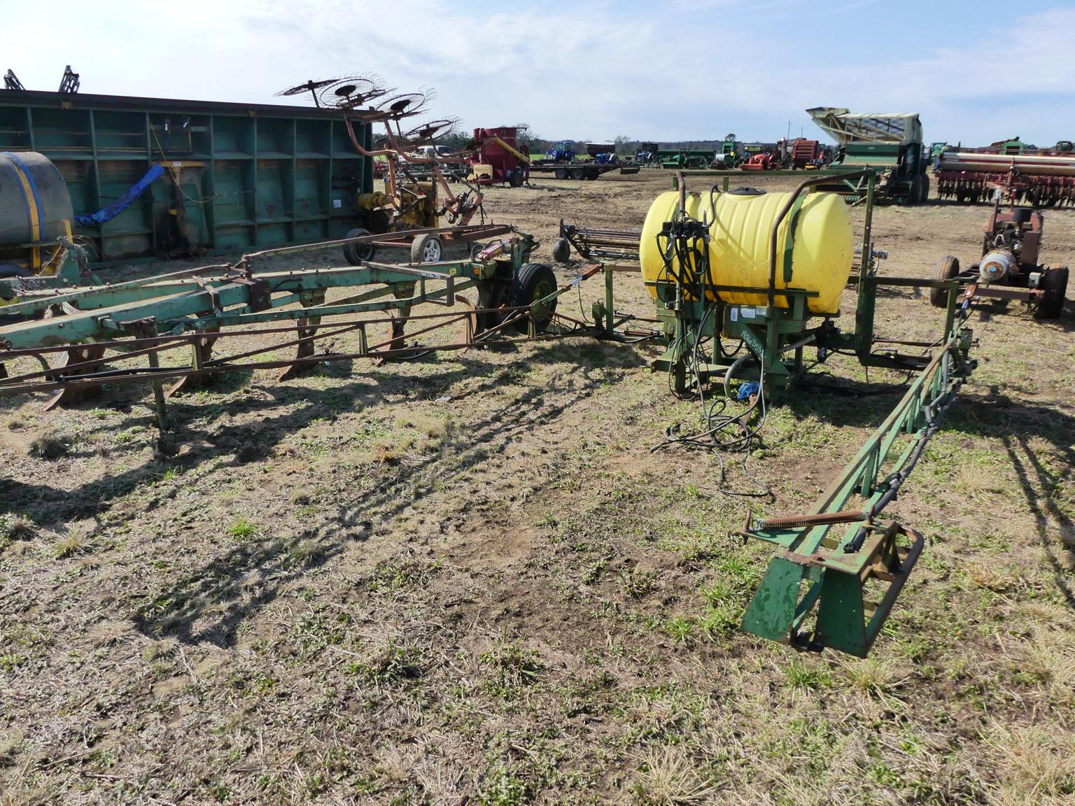 12-row 300-gal Sprayer