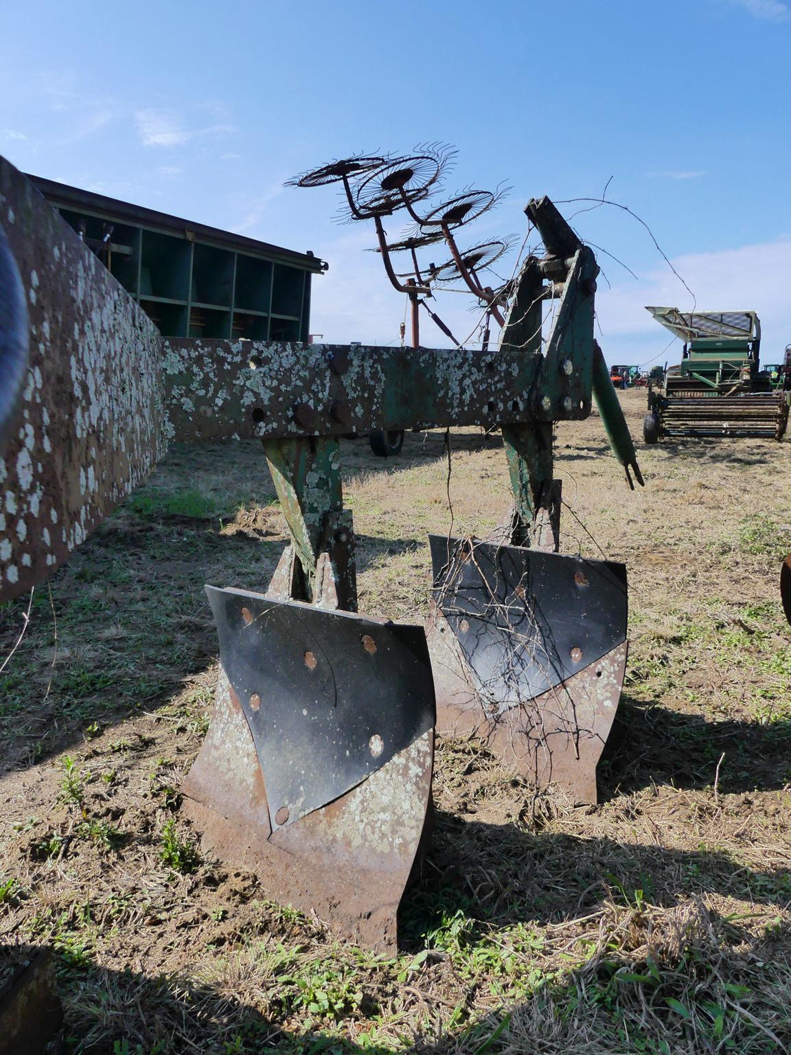 John Deere 4-pan Bottom Plow