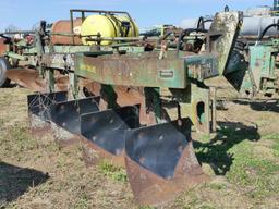 John Deere 4-pan Bottom Plow