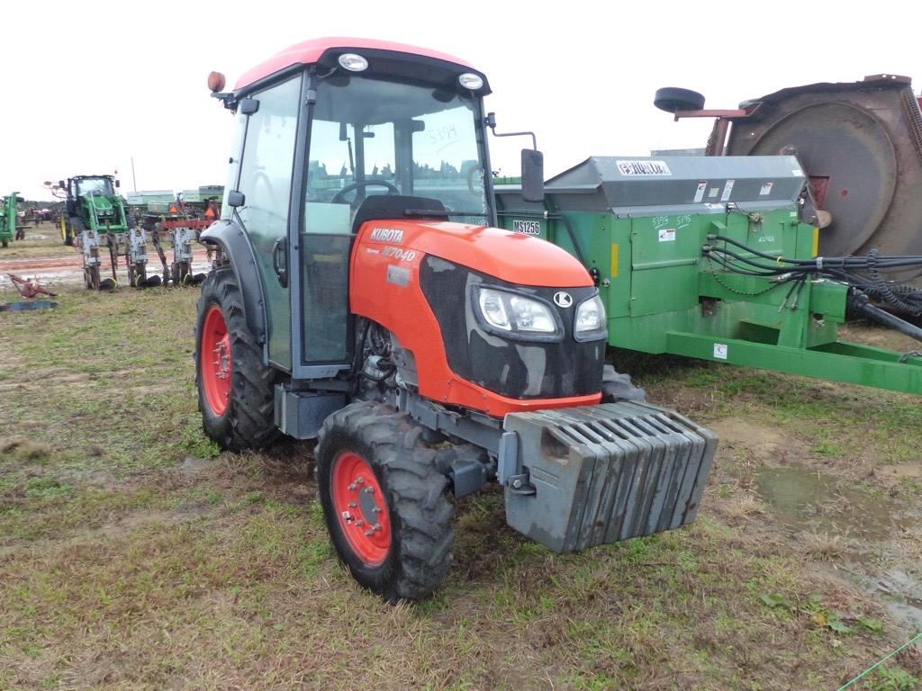 Kubota M7040D MFWD Tractor, s/n 95168: Narrow, C/A, Meter Shows 5649 hrs