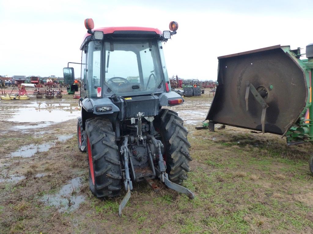 Kubota M7040D MFWD Tractor, s/n 95168: Narrow, C/A, Meter Shows 5649 hrs