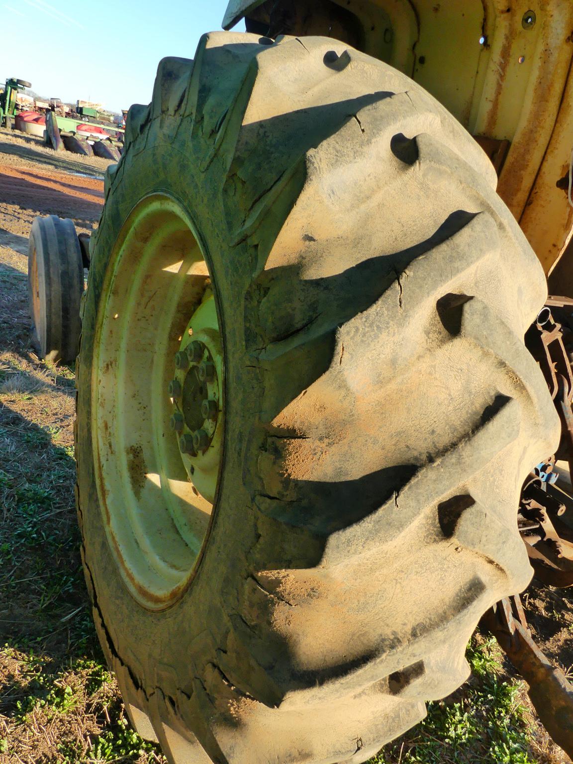 Ford 4610 Tractor: Meter Shows 4660 hrs