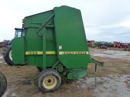 John Deere 466 Round Hay Baler, s/n E00466X144169 w/ Monitor