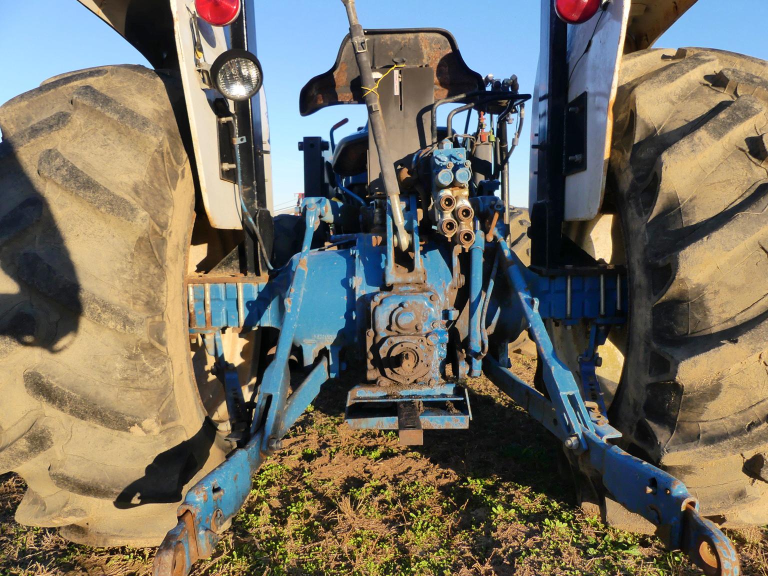 Ford 4630 Tractor, s/n BD94574 Front Loader w/ Bkt., Meter Shows 2300 hrs