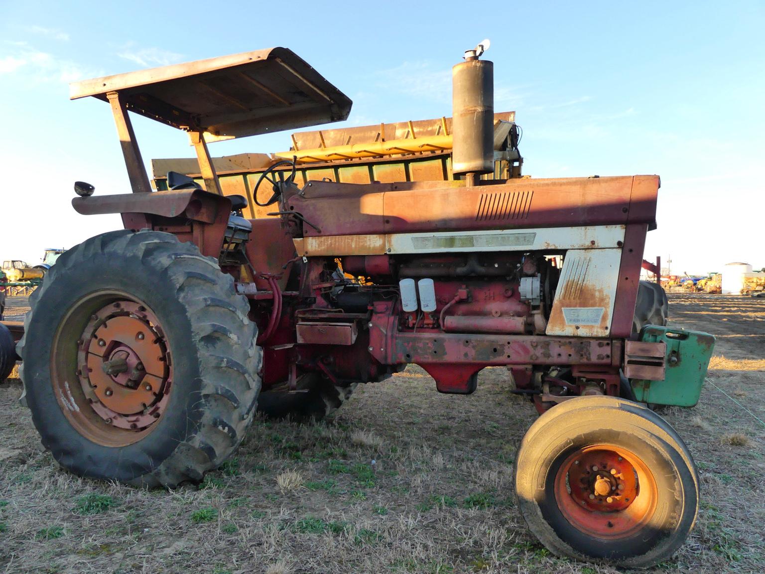 International Farmall 966 Tractor, s/n 0012702: Canopy, 2wd, Meter Shows 51