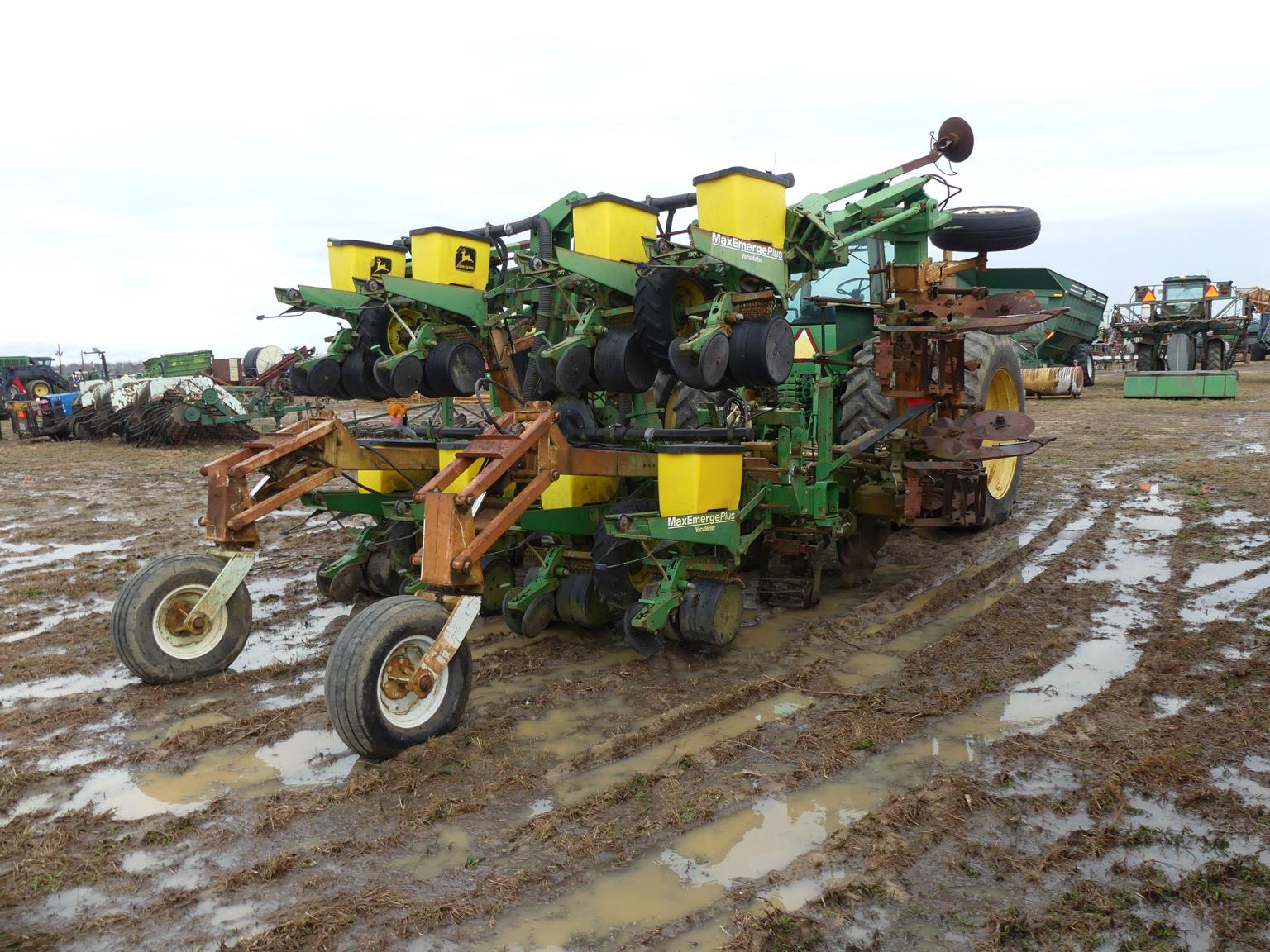 John Deere 8310 MFWD Tractor, s/n P012711: C/A, Rear Duals