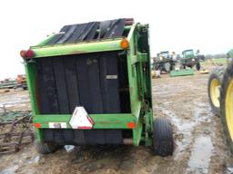 John Deere 535 Baler