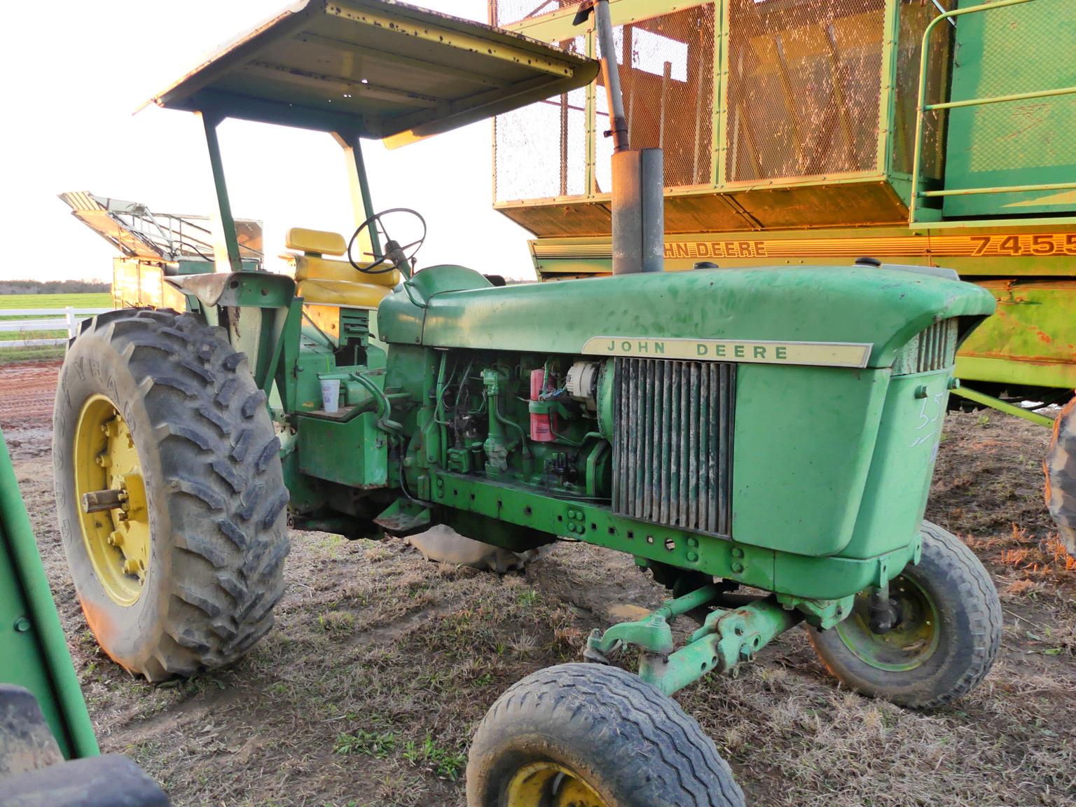 John Deere Tractor, s/n T213R2422236R