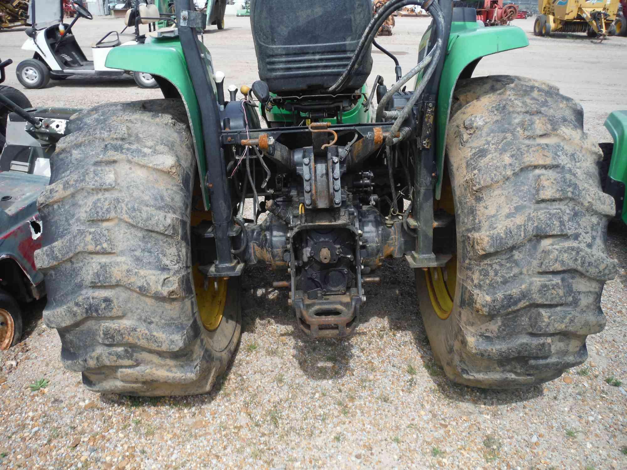 John Deere 4520 Tractor, s/n LV4520P255352 (Salvage): Power Reverser, Broke