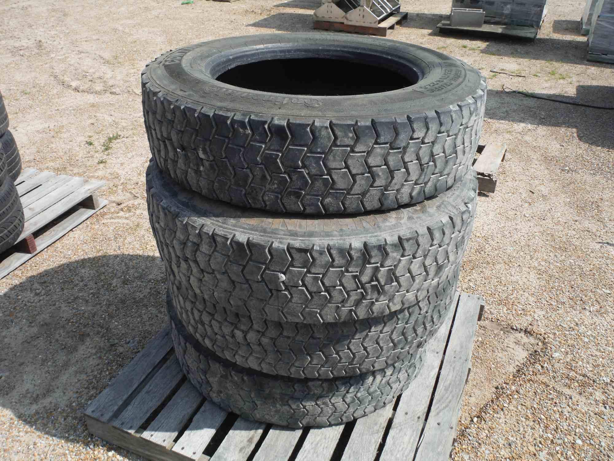 Set of (4) 255/70R22.5 Tires