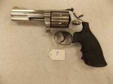 Smith & Wesson Model 686-4, .357 Magnum, 7 Shot,  4" Barrel, Stainless Stee