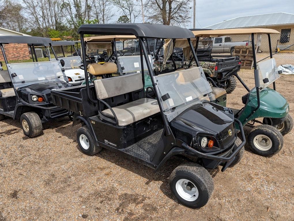 Cushman 800X Utility Cart, s/n 3132742 (No Title - $50 Trauma Care Fee Appl