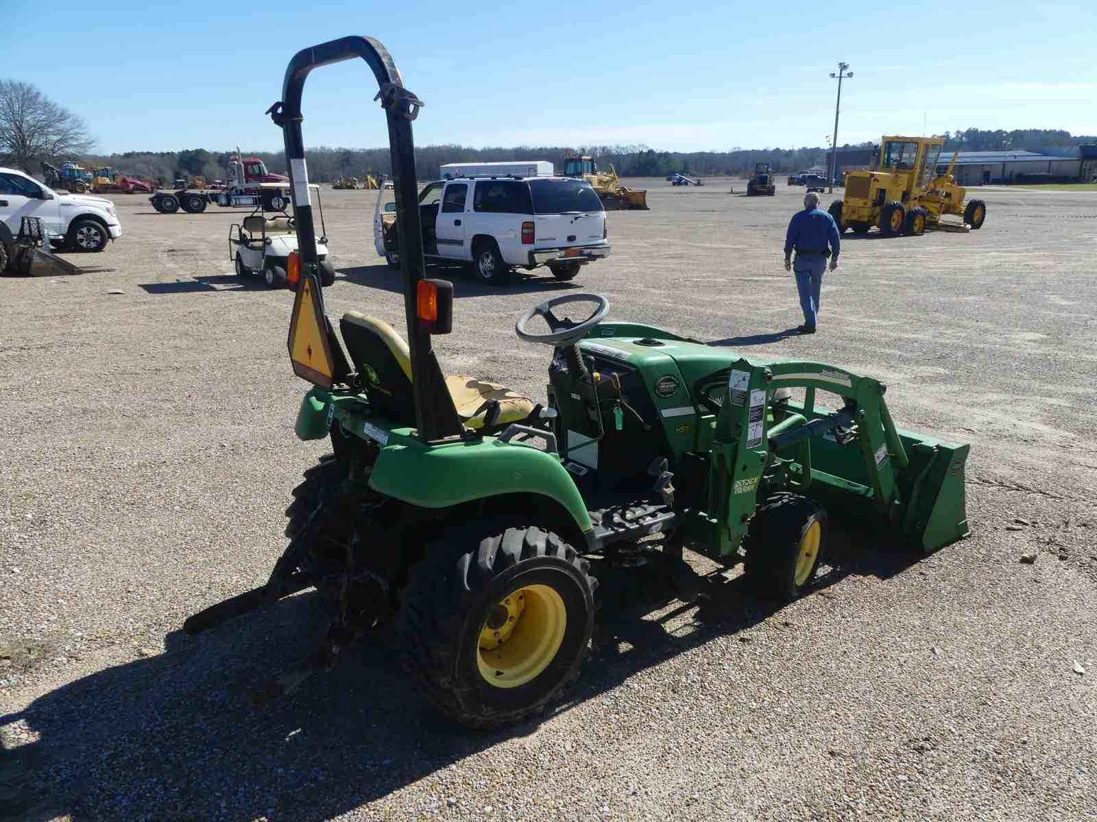 John Deere 2305 MFWD Tractor, s/n LV5305H222682: HST, Diesel, Rollbar Canop