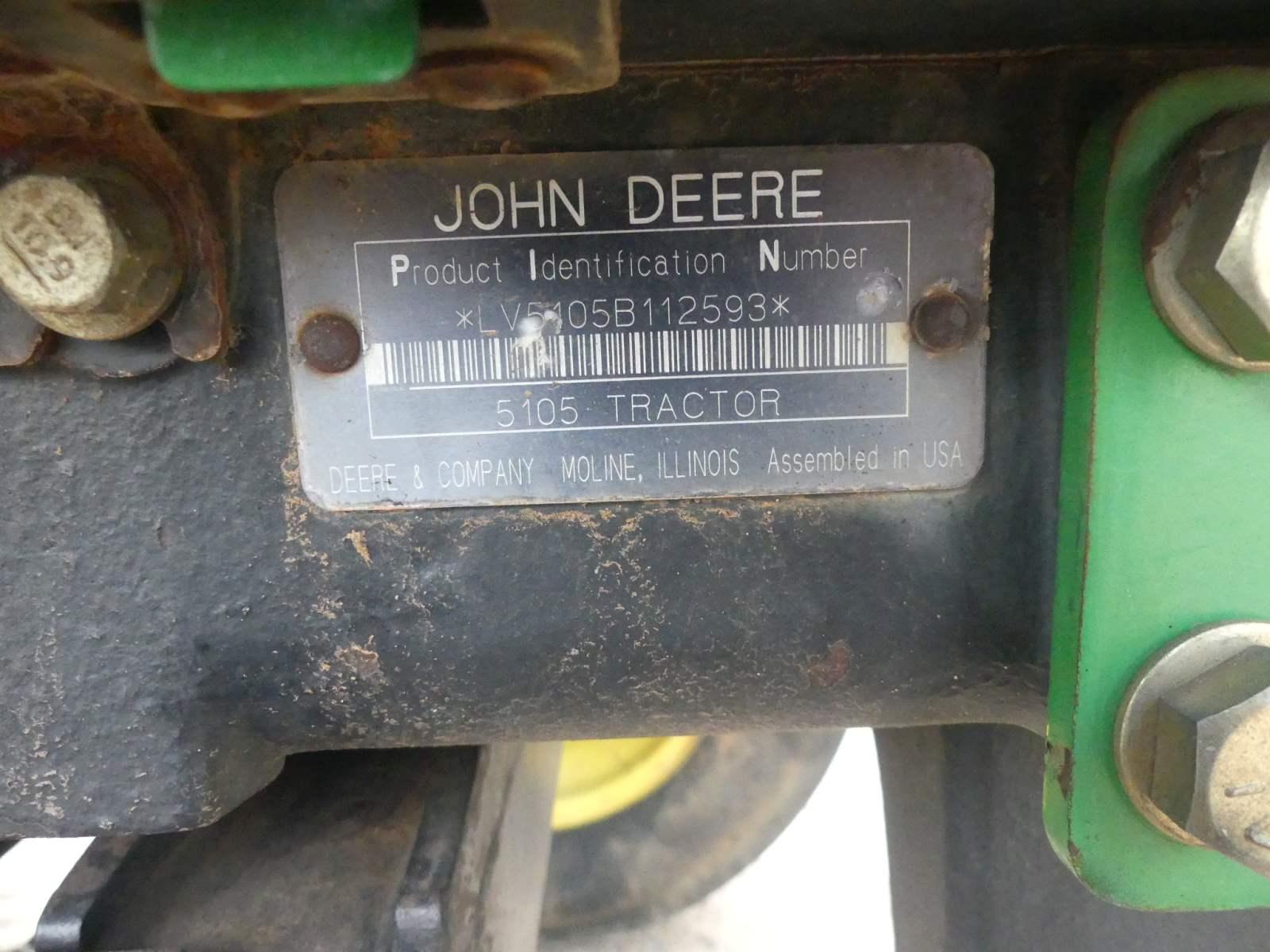 John Deere 5105 Tractor, s/n LV5105B112593: 2WD, JD 522 Loader w/ Bkt., Dra